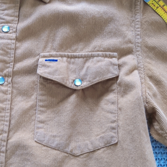 CRIQUET mens medium curduroy snap front shirt - Picture 4 of 6